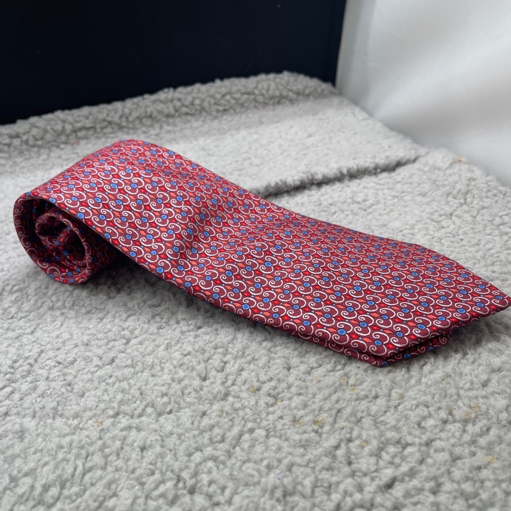 Hermes Elegant Red Patterned numbered Men's Tie VTG silk red